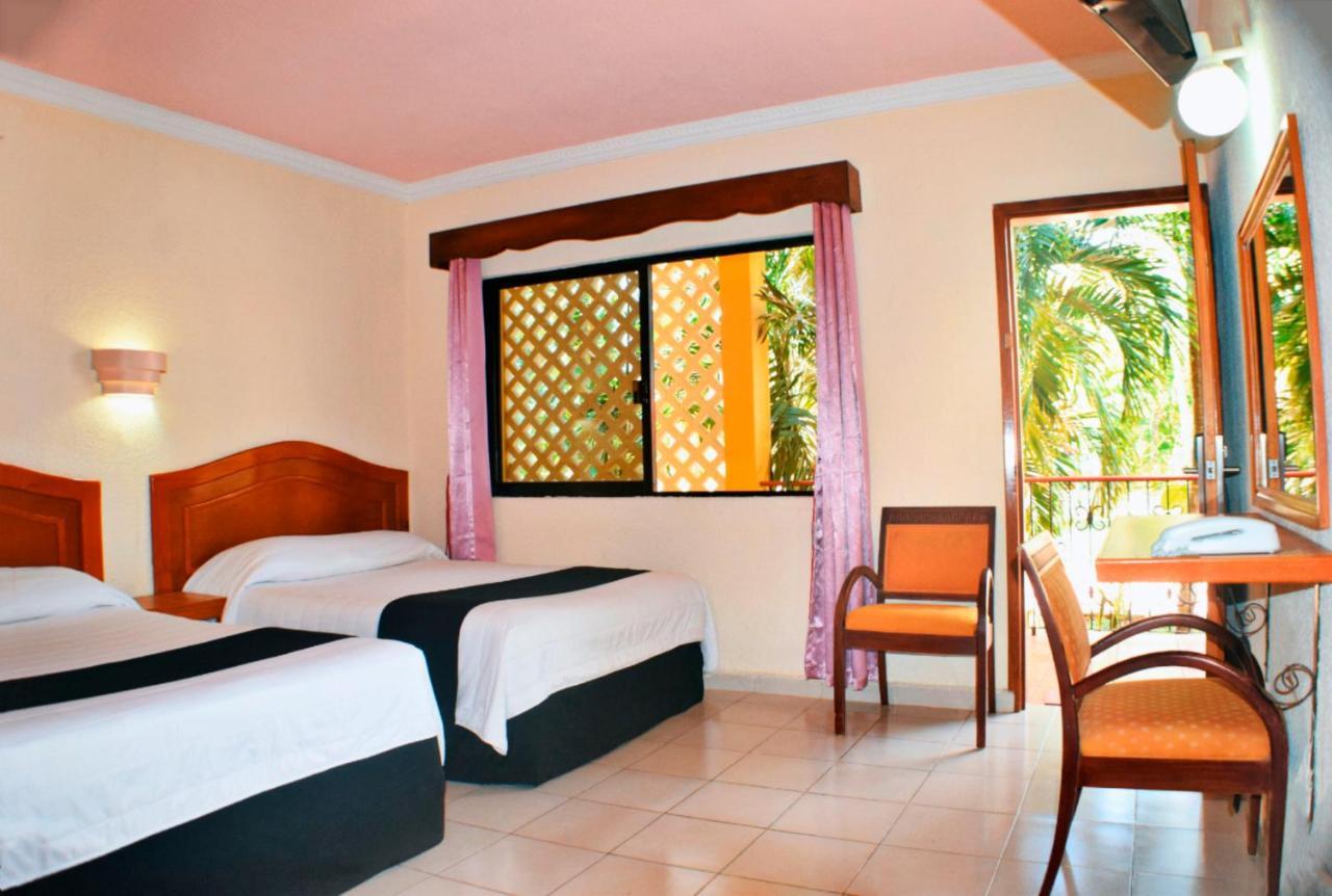 ואיאדוליד Hotel Hacienda Sanchez מראה חיצוני תמונה