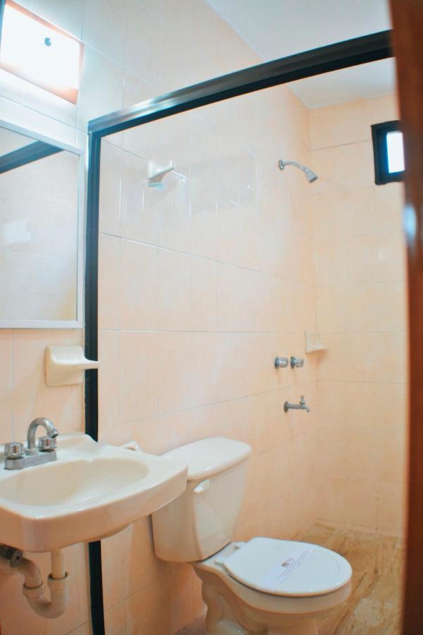 ואיאדוליד Hotel Hacienda Sanchez מראה חיצוני תמונה