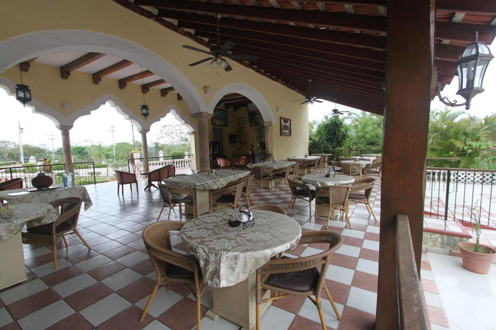 ואיאדוליד Hotel Hacienda Sanchez מראה חיצוני תמונה