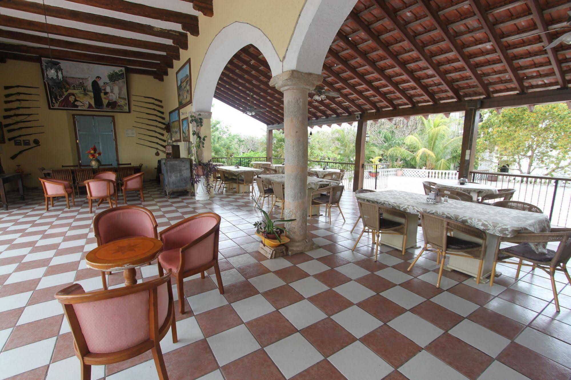 ואיאדוליד Hotel Hacienda Sanchez מראה חיצוני תמונה