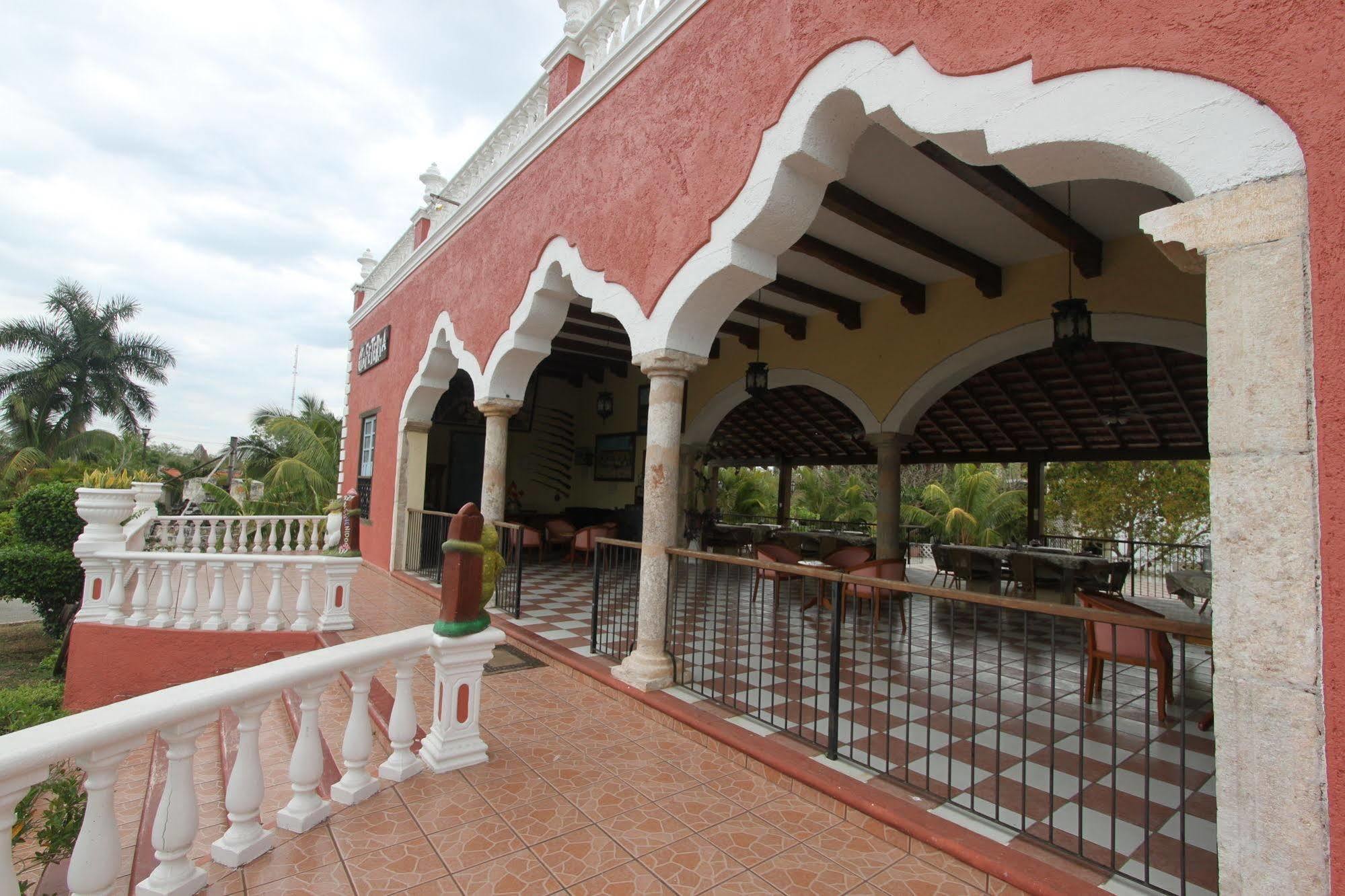 ואיאדוליד Hotel Hacienda Sanchez מראה חיצוני תמונה
