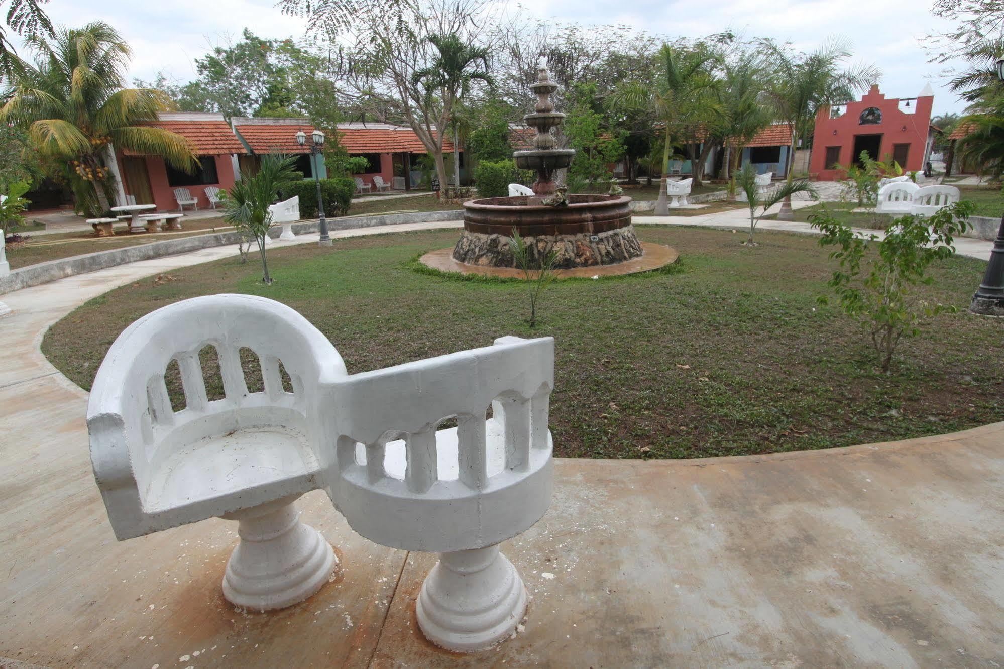 ואיאדוליד Hotel Hacienda Sanchez מראה חיצוני תמונה